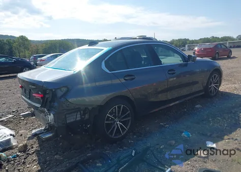 2022 BMW 330I xDrive z USA, uszkodzony, nr VIN 3MW5R7J04N8C60267